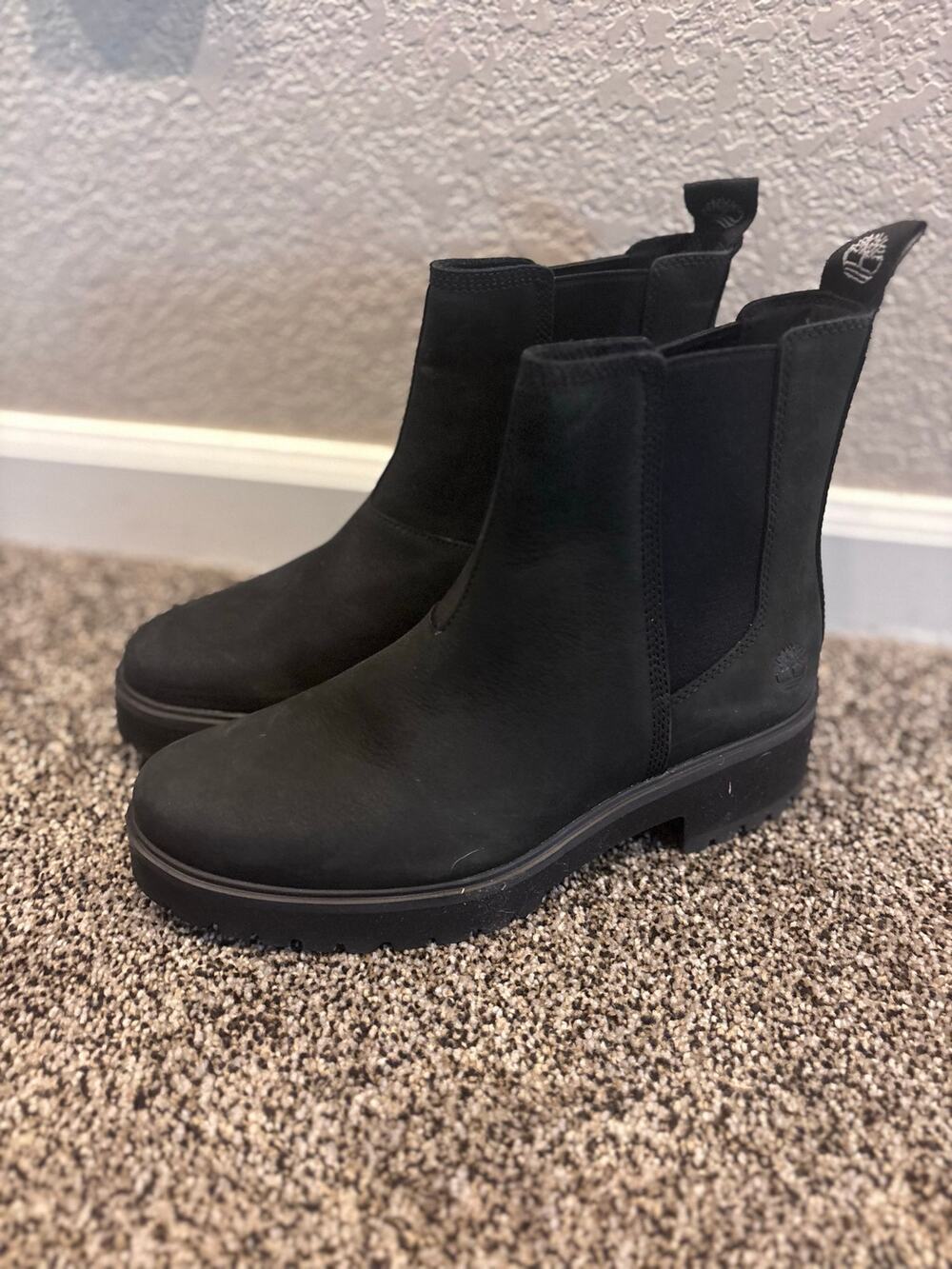 Timberland Carnaby Cool Chelsea Boot - women’s size 9